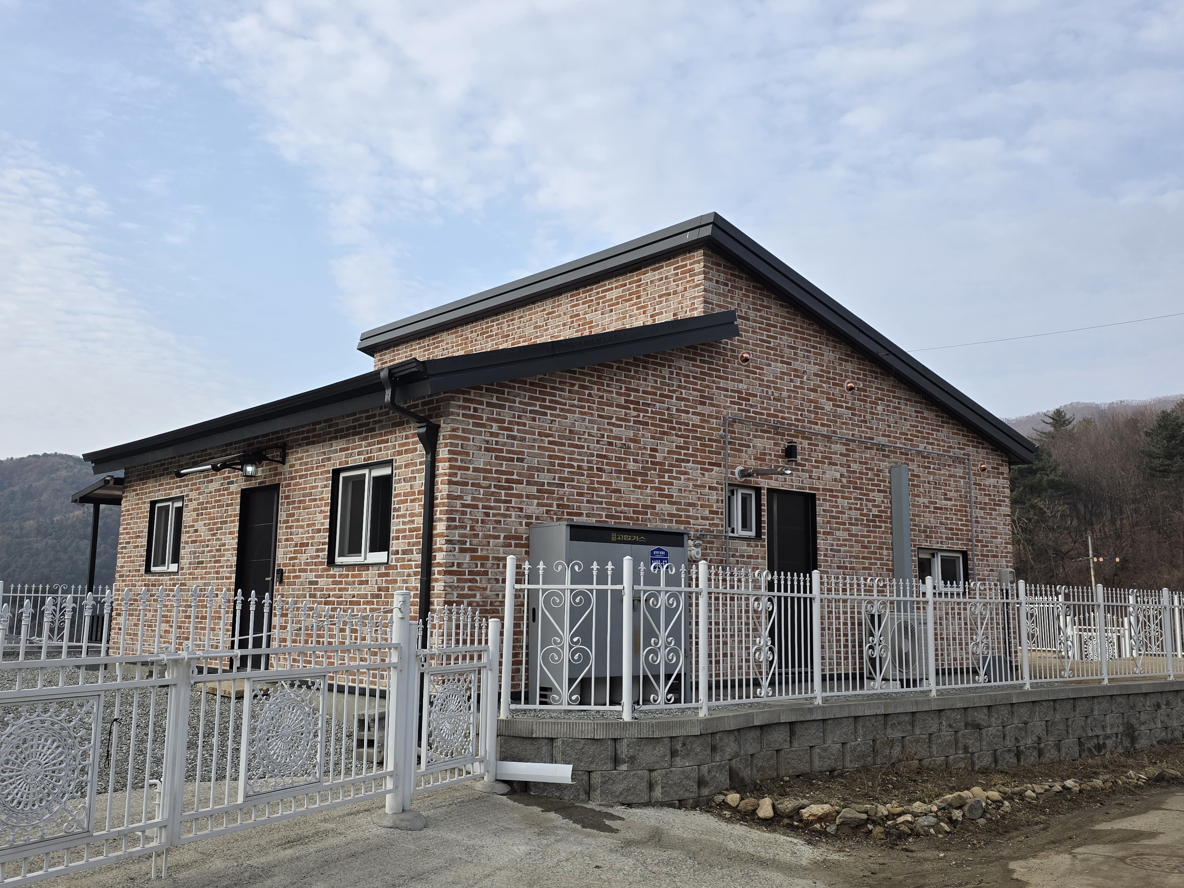 [가평] 수입적고벽돌타일 판넬위 시공